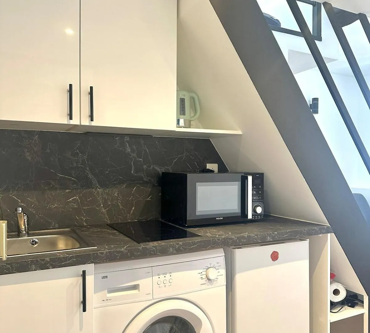 Stylish Loft Studio In Central Paris In Clery 4
