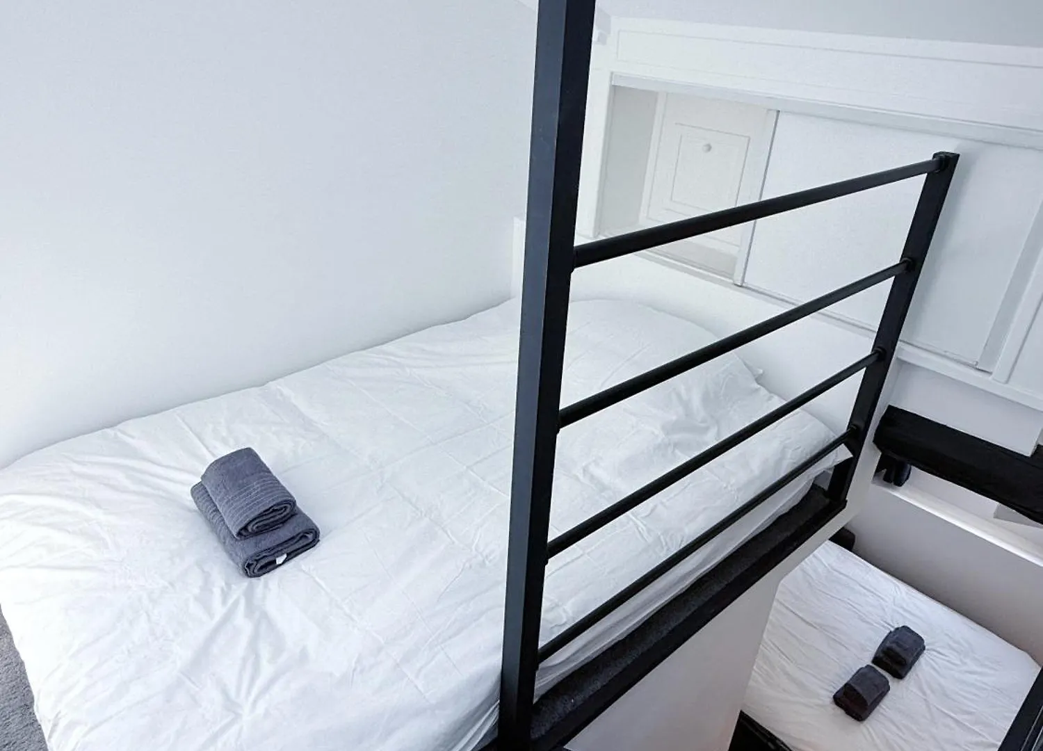 Stylish Loft Studio In Central Paris In Clery 4 0*,  Frankrig